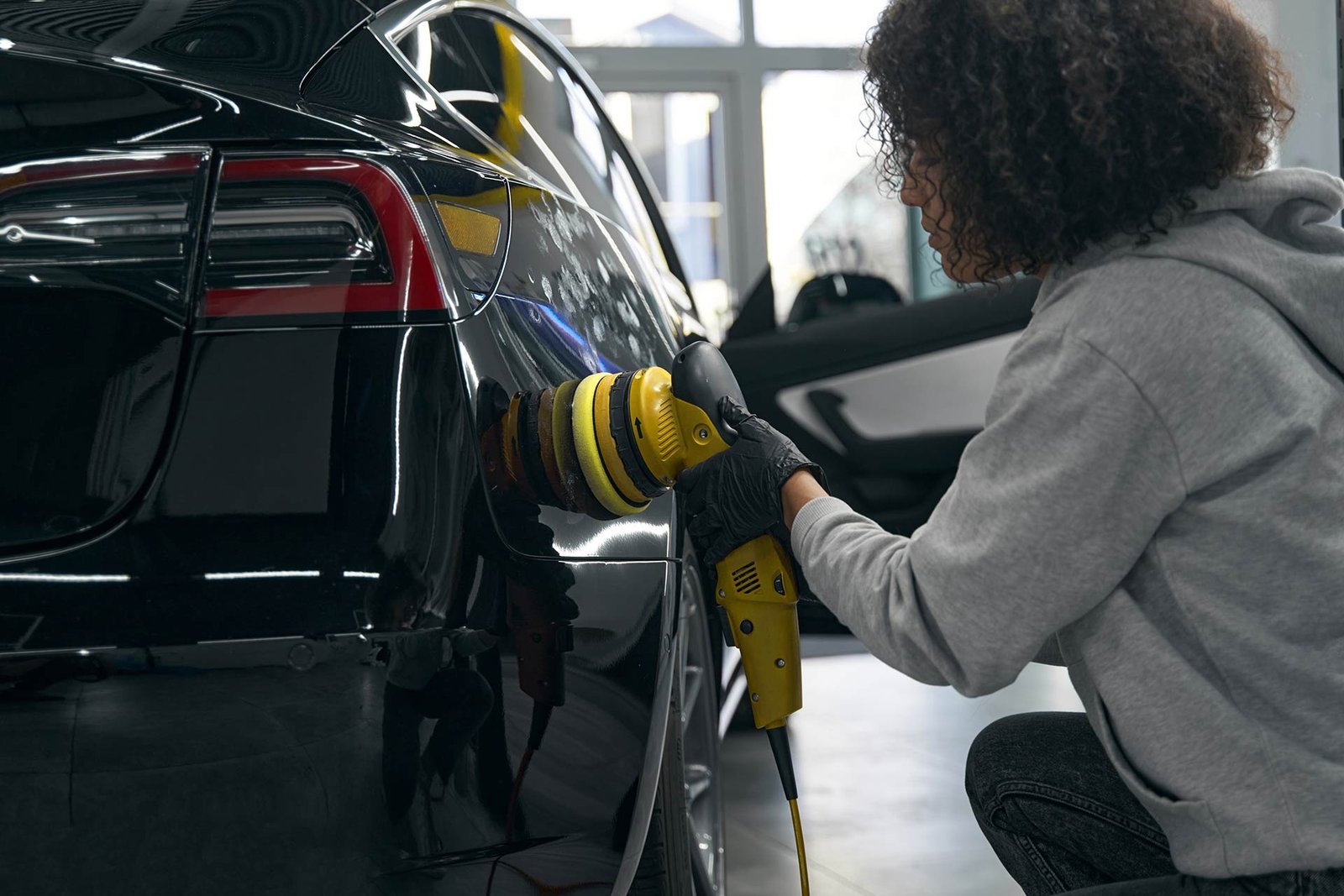 DIY vs Professional Car Wash in Noida: Which One is Better for Your Car?